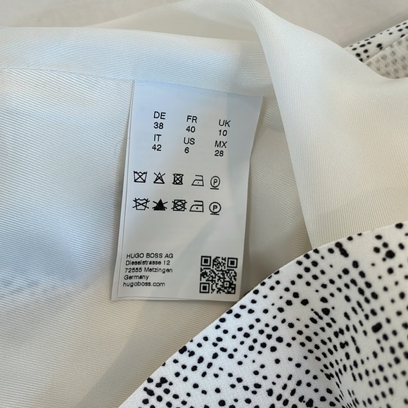 Hugo Boss, size 6, ivory fit and flare dress - Picture 3 of 3